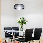 Modern 1Br Flat Near Monument Station, London!