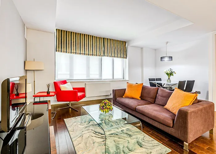 Modern 1Br Flat Near Monument Station, London!