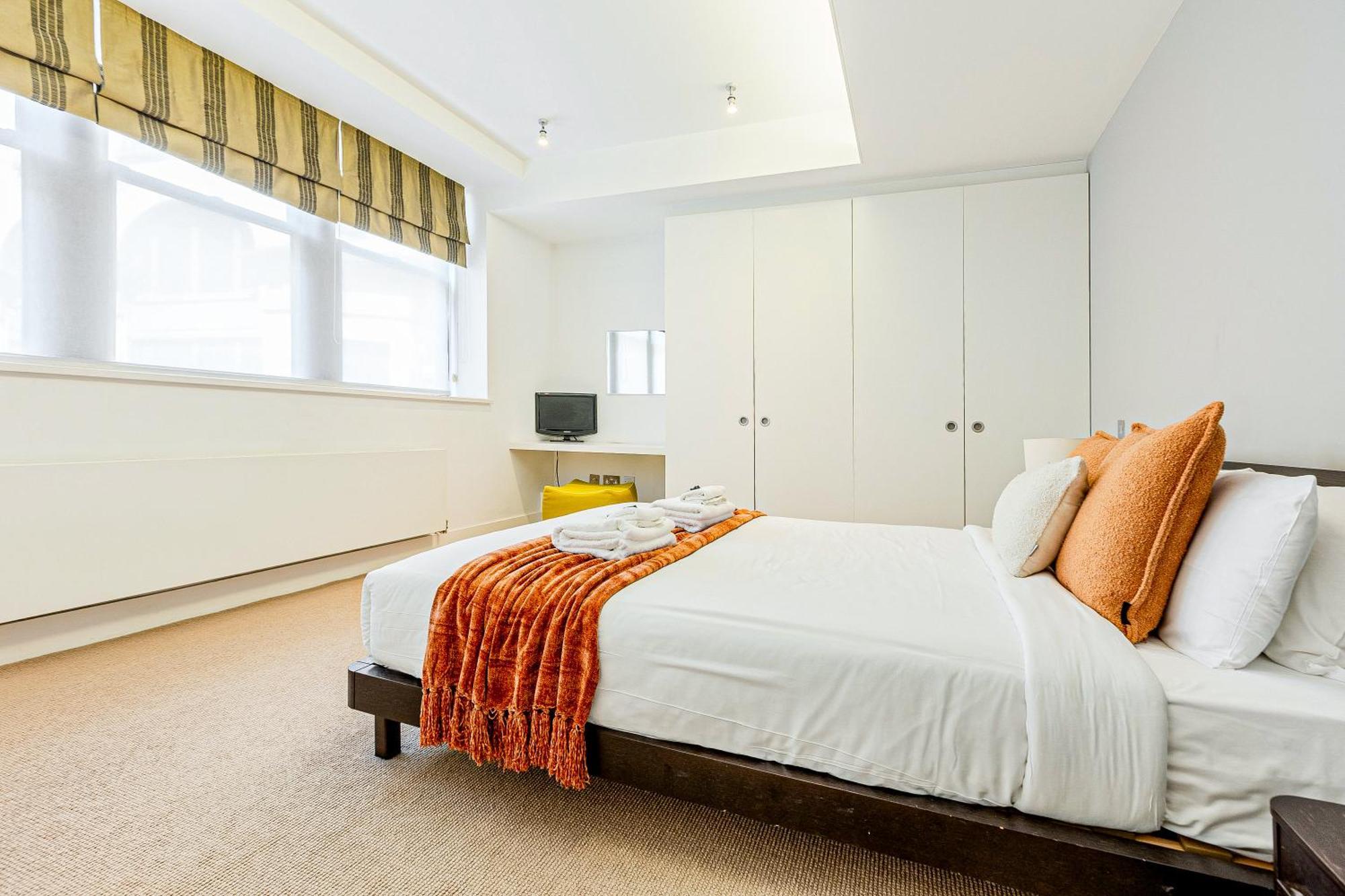 Modern 1br Flat Near Monument Station, London! * Londra